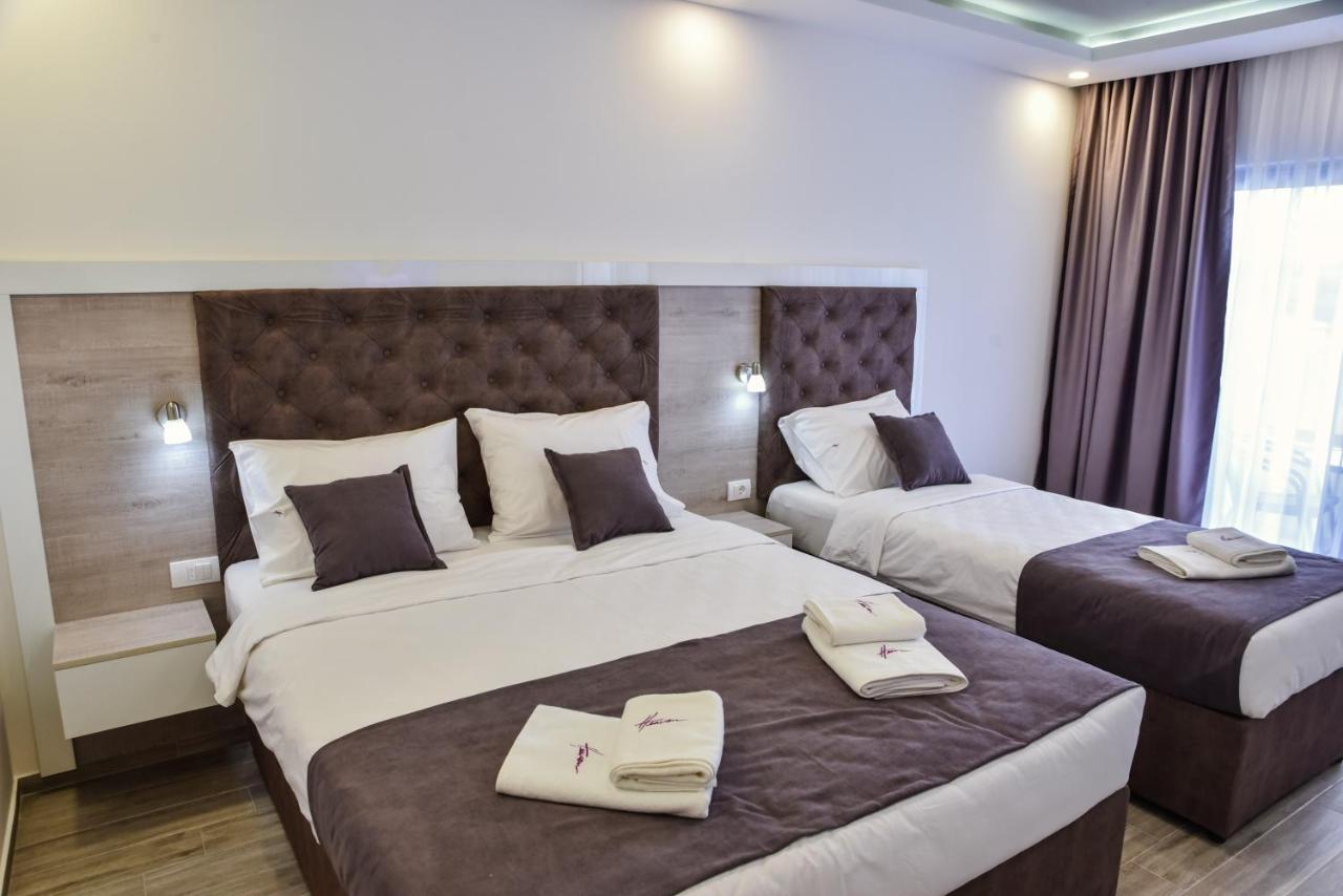 Heaven Lux Ulcinj Hotel Buitenkant foto