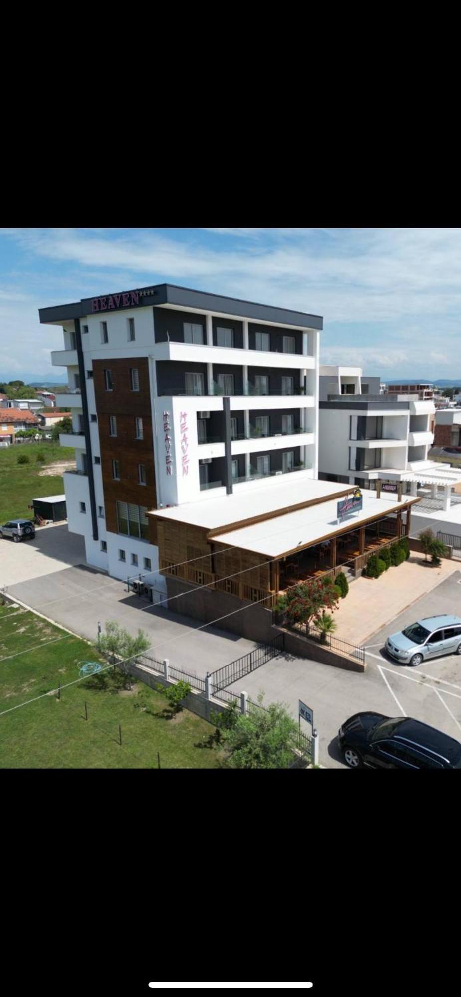 Heaven Lux Ulcinj Hotel Buitenkant foto